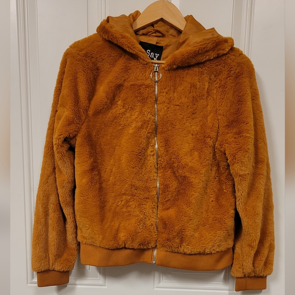 Say what ? Faux Fur carmel Brown rust color soft hoodie jacket size M